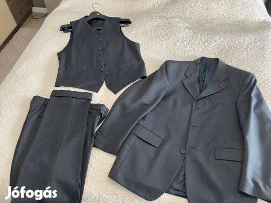 Öltöny 3 részes sötét szürke