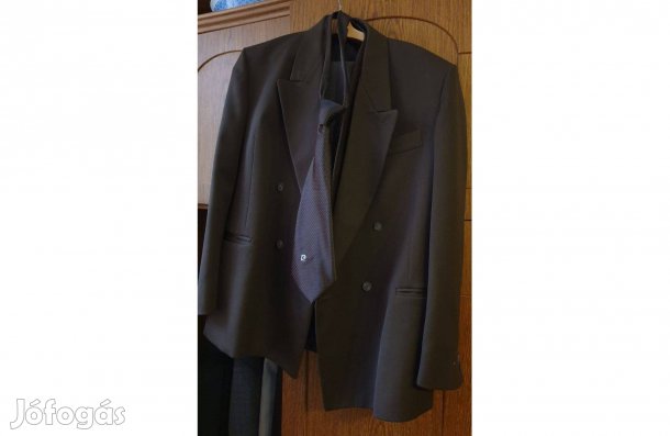 Öltöny, öltönyök -nagy méretben