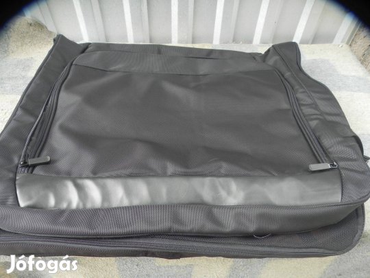 Öltönytartó táska kinyitva 60x120 öltönytartó új több rekeszes