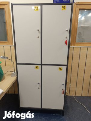 Öltöző szekrény