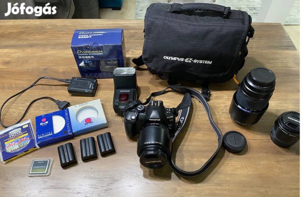 Olympus E520 fényképezőgép objektívekkel