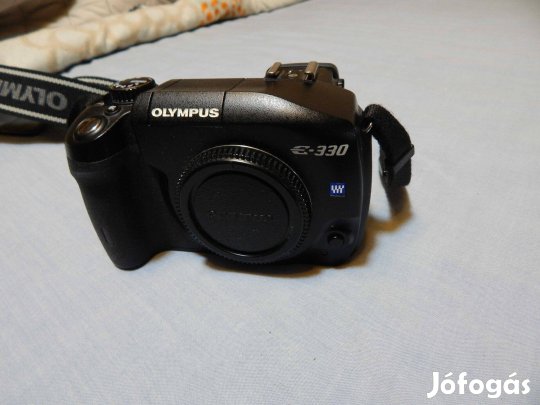 Olympus E-330 digitális SLR fényképezőgép