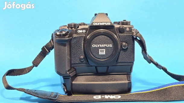 Olympus E-M5 mark II fényképezőgép váz  500 expó 