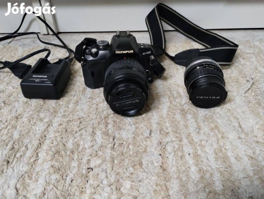 Olympus fényképező gyári objektivel +még egy objektív