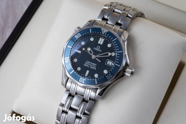 Omega Seamaster Mid-Size