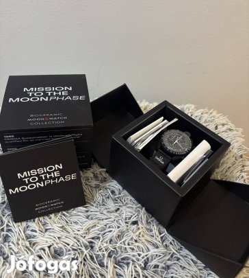 Omega x Swatch (Mission to the moonphase)