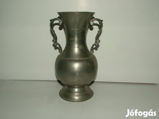 Ón kancsó díszes duplafüllel eladó