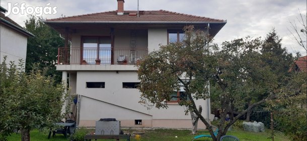 Önálló családi ház, Rózsavölgyben!