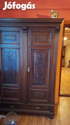 Ónémet Ruhásszekrény