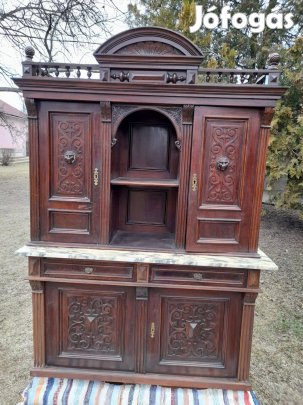 Ónémet konyhai tálaló