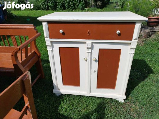 Ónémet konyhaszekrény alja