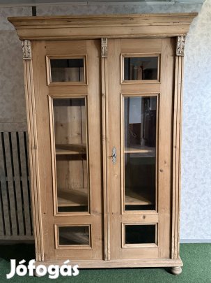 Ónémet stílusú bútor, szekrény
