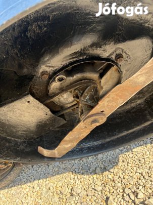 Önjáró fűnyíró