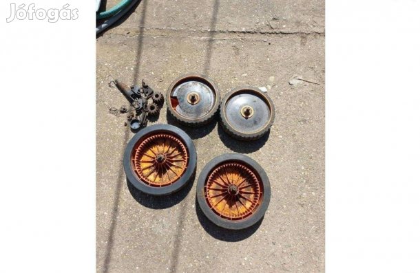 Önjárós Fűnyíró kerekek és tartozékaival egyben Eladó