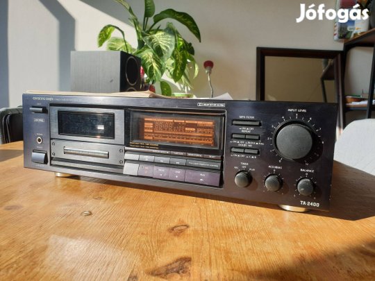 Onkyo Integra R1 TA-2400 kazettás deck szép állapotban eladó