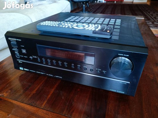 Onkyo Integra TX-NR900E, 7.1-es THX erősítő távirányítóval