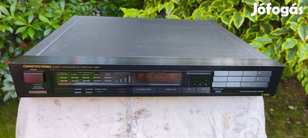 Onkyo Integra T-4450 felsőkategóriás tuner