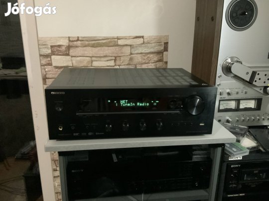 Onkyo TX-8050 hálózati sztereó Erősítő  újszerű fekete gyári Táv .