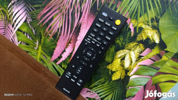 Onkyo vadonatúj távirányító házimozi erősítőhöz. (RZ)