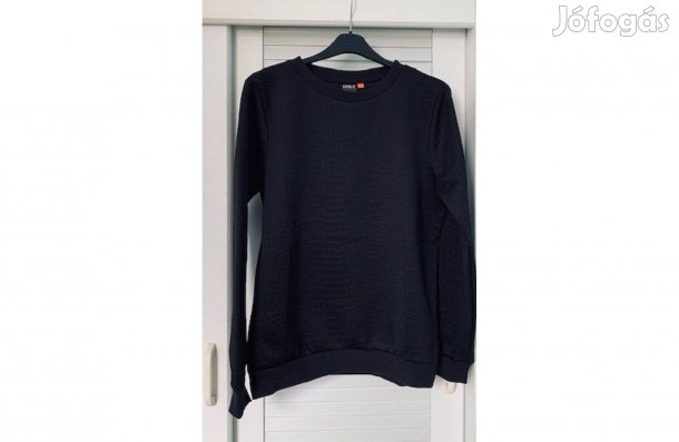 Only fekete színű női hosszú ujjú pulóver új S-es