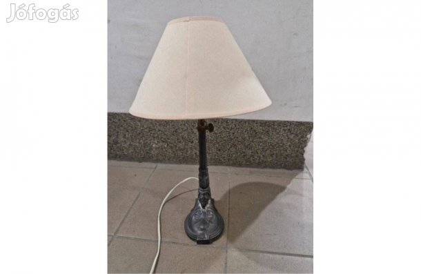 Öntöttvas asztali lámpa szövet lámpaernyővel