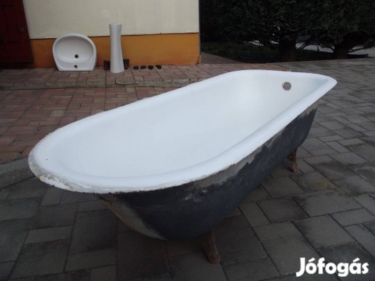 Öntöttvas lábas kád