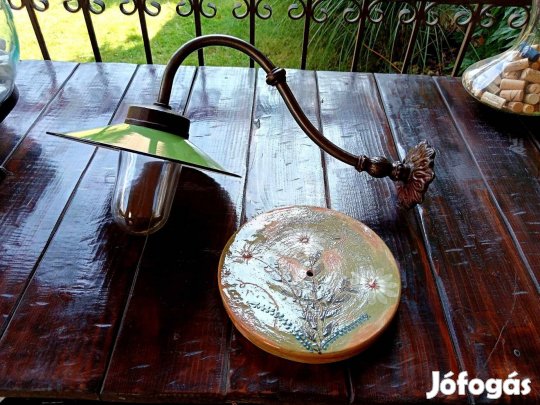 Öntöttvas lámpa, kül- beltérre, patinázott, kezelt állapotban, azonnal