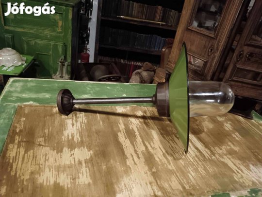 Öntöttvas lámpa, kül- beltérre, patinázott, kezelt állapotban, azonnal