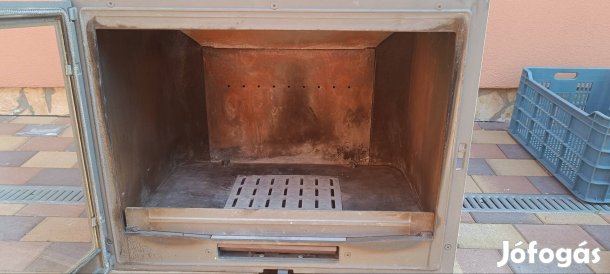 Öntvény kandallóbetét