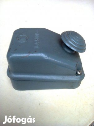 Öntvényházas bistabil lábkapcsoló (ki-be)