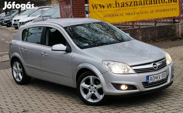 Opel Astra 1.6 Cosmo Megkímélt És Rozsdamentes...