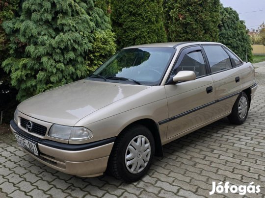 Opel Astra F 1.4 16V Elegant Ice