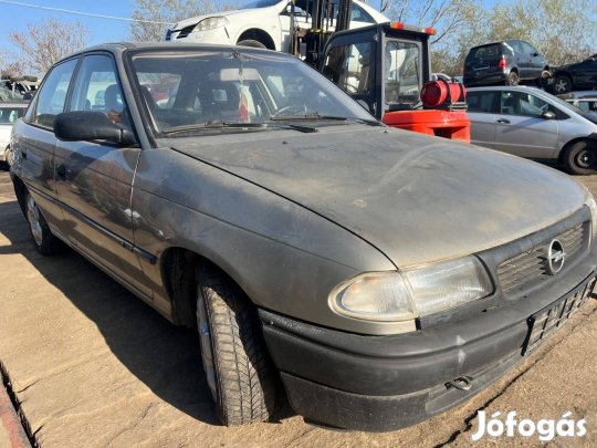 Opel Astra F (1996) 1.6i X16Xel Alkatrészek #M3781