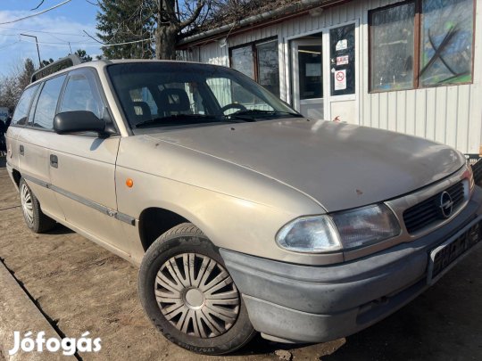 Opel Astra F (1997) 1.4i X14XE Alkatrészek #M3731