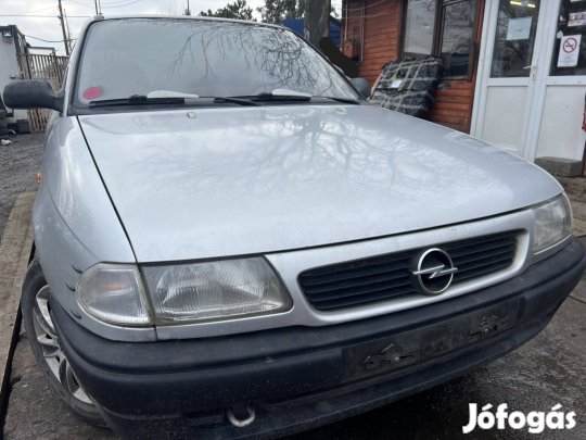 Opel Astra F (2000) 1.4i X14NZ Alkatrészek #M3644