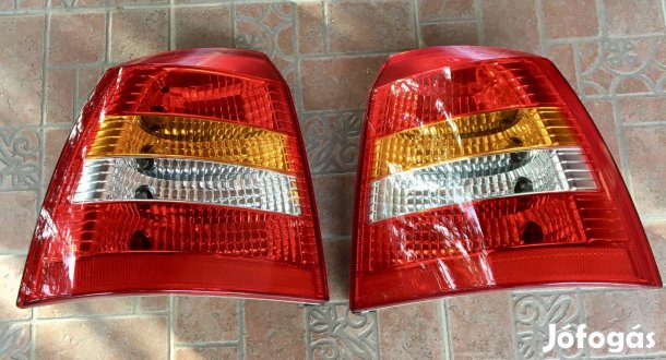 Opel Astra G hátsó lámpa és hűtőrács 