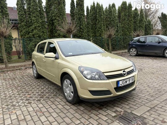 Opel Astra H 1.4 Enjoy Első Tulajdonostól / 71....