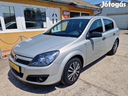 Opel Astra H 1.4 Essentia