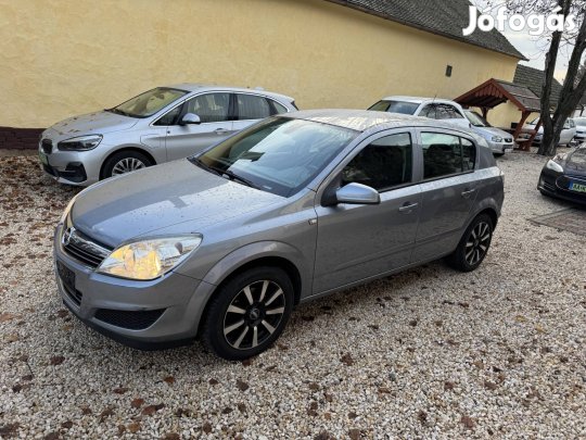 Opel Astra H 1.6 Enjoy