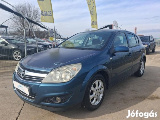 Opel Astra H 1.6 Essentia Gondosan Szervizelt