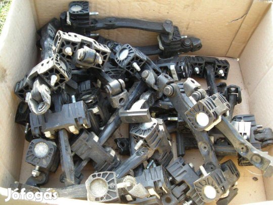 Opel Astra H Ajtóhatároló, Zár, Kilincs, Gépháztető zsanér, Utastér mű