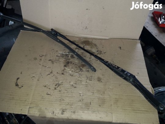 Opel Astra H Bal Első Ablaktörlő Kar