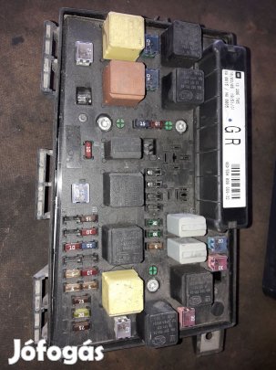 Opel Astra H Biztosítéktábla / Relé Tábla