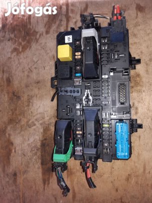 Opel Astra H Biztosítéktábla / Relé Tábla