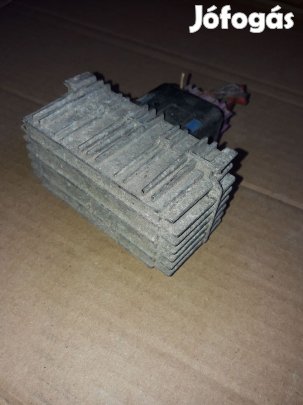 Opel Astra H Izzítórelé