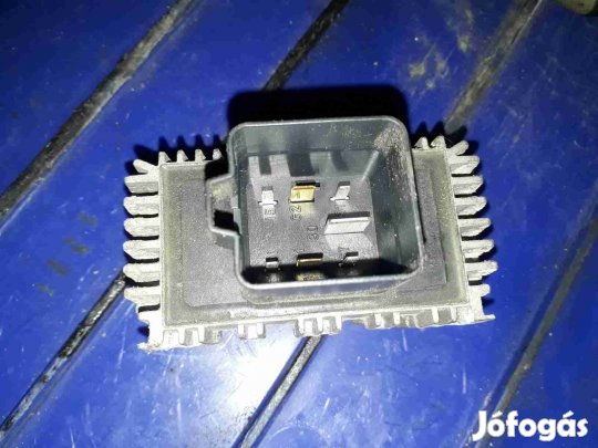 Opel Astra H Izzítórelé