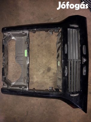 Opel Astra H Középkonzol Keret