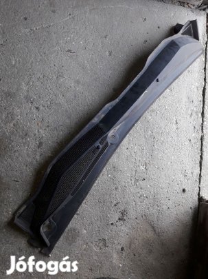 Opel Astra H Levélrács