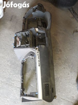 Opel Astra H Műszerfal Héj