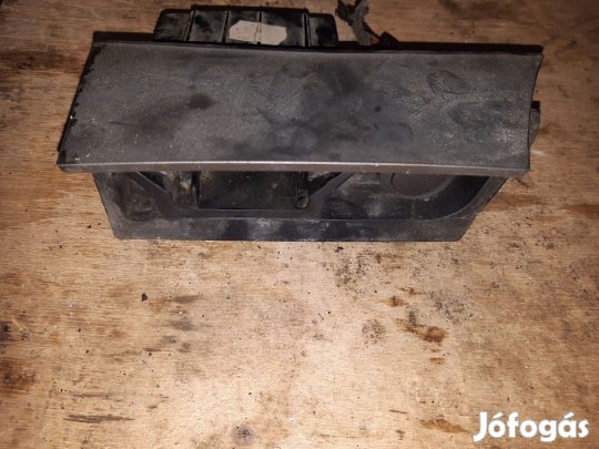 Opel Astra H Szivargyújtó